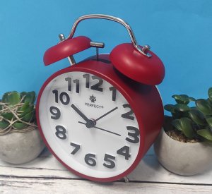 Budzik Perfect TBD11502 czerwony głośny alarm cichy mechanizm . 2