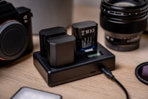 Ładowarka do aparatu Newell battery charger TT-USB-C 3x Sony NP-FZ100 7