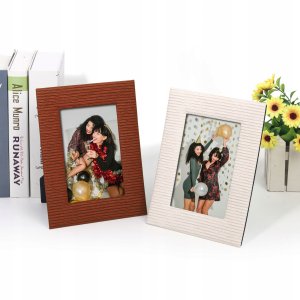 Ramka LoveInstant Ramka Stojąca Do Zdjęć Na Zdjęcie 10x15 Cm Brązowa Pion Poziom / Loveinstant / Brązowy 4