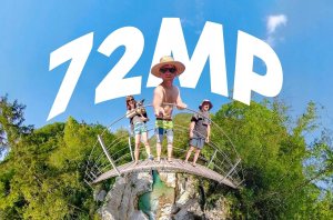 Zestaw AKASO Kamera sportowa z akcesoriami 360 5,7 K 72 MP 256 GB 2