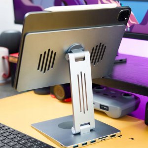 YSN 04 TASK Podstawka /hub iPad 11" 8