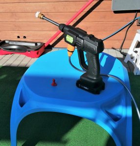 Myjka ciśnieniowa akumulatorowa 15 bar, 21V, 1500mAh 9