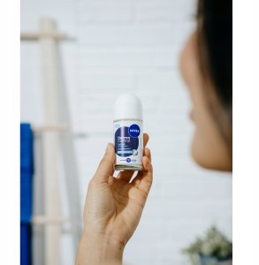 NIVEA_Derma Control Defend antyperspirant roll-on 50ml 3