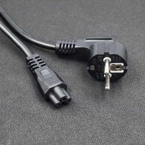 QOLTEC 50458 Kabel zasilający kątowy SCHUKO IEC C5 Koniczynka 3x1.0mm 1.5m 3