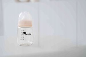 MOMINI - LAKTATOR ELEKTRONICZNY BEZPRZEWODOWY 4-FAZOWY BLISS PUMP 10