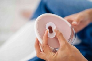 MOMINI - LAKTATOR ELEKTRONICZNY PODWÓJNY 4-FAZOWY BEZPRZEWODOWY 2W1 TWIN HARMONY 3