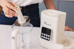 MOMINI - MULTIBLENDER PAROWY Z FUNKCJĄ PODGRZEWANIA BUTELEK 7W1 MINI CHEF 10