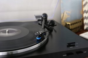 Audio-Technica LP3XBTBK Automatyczny Gramofon Bezprzewodowy 5