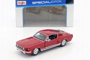 Model kompozytowy Ford Mustang GT 1967 1/24 czerwony 6