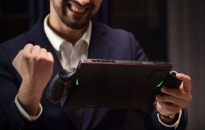 Przenośna konsola Onexplayer X1 Pro AMD AI370 32GB RAM 1TB 8