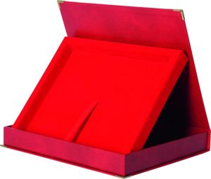 Tryumf Etui z tworzywa sztucznego poziome w kolorze czerwonym - na deskę 200x150 (BTY1608/R/R) 1