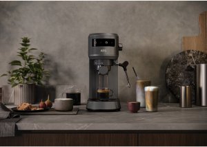 Ekspres przelewowy EC6-1-6BST AEG 2