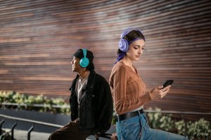 Słuchawki SteelSeries Słuchawki do gier | Arctis Nova 3PW | Bluetooth | Over-Ear | Mikrofon | Noise canceling | Bezprzewodowe | Lavender 14