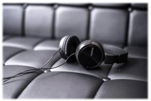 Słuchawki Sony MDR-ZX110AP czarne (MDRZX110APB.CE7) 2