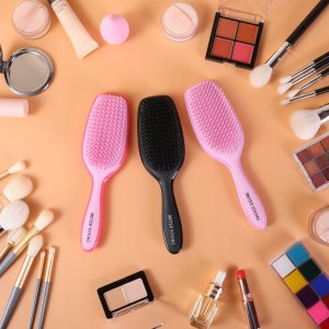 SISTER YOUNG_Ayla Hair Brush szczotka do włosów z elastycznym nylonowym włosiem Black 4