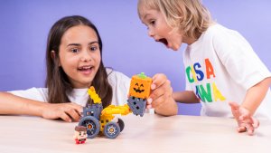 Marioinex Mini Waffle Farmer Koparka 50 elementów 3