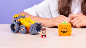 Marioinex Mini Waffle Farmer Koparka 50 elementów 5