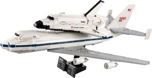 LEGO Icons Carrier of shuttles (10360) 5