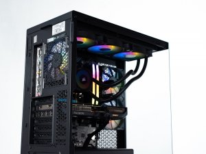 Komputer E-Sport GB550T-CR9 Ryzen 7 5800X/16GB/1TB/RX 9060 XT 8GB/W11H 13