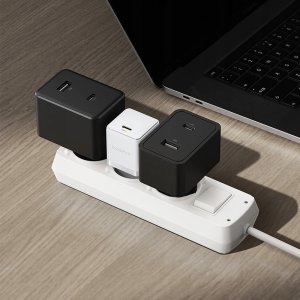 Ładowarka Baseus Ładowarka sieciowa Palm 30W USB-C biała 12