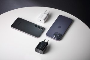 Intenso 7802010 adapter zasilający/ inwentor Wewnętrzna 20 W Czarny 6