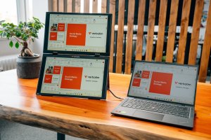 Monitor Verbatim Przenośny podwójny monitor Verbatim Essentials 15,6" FHD czarny 32403 5