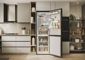 Candy ECN2CQTEB186 Refrigerator, E, Freestanding, Combi, Height 185cm, Fridge net 235 L, Freezer net 120 L, Black 3