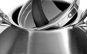 Czajnik tradycyjny z gwizdkiem 2,3 L Octavio Satyna 7