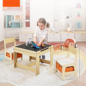 Stolik dziecięcy + tablica kredowa i dwa krzesełka 8