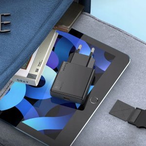 Ładowarka sieciowa do telefonu Hoco Slim USB C QC PD 30W + kabel USB C do Lightning N37 czarna 8