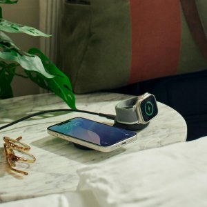 Twelve South ButterFly SE - ładowarka bezprzewodowa Qi2 do dwóch urządzeń kompatybilna z MagSafe, kabel USB-C w zestawie (black) 3