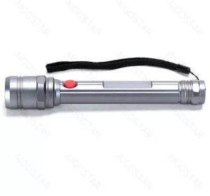 Mała Latarka LED na baterie 2 x AA 4
