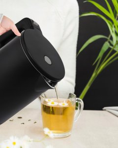 Czajnik elektryczny bezprzewodowy turystyczny 1500 W 1.2 l obrotowy czarny 8