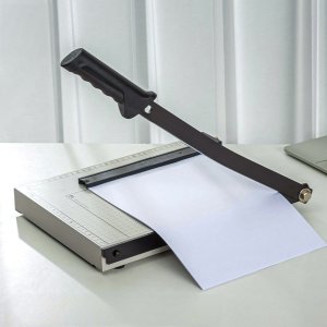 Gilotyna obcinarka trymer do cięcia papieru 32 x 25 cm Gilotyna obcinarka trymer do cięcia papieru 32 x 25 cm 3