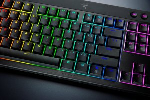 Klawiatura Razer BlackWidow V4 Low-Profile Clicky (RZ03-05270100-R3M1) 2