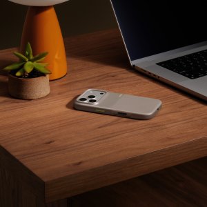 APPLE Beats iPhone 17 Pro Rugged Case with MagSafe and Camera Control Alpine Gray 3