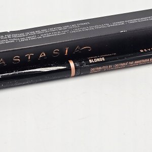 Anastasia Beverly Hills Brow Wiz 10