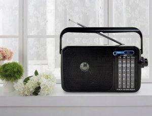 Radio sieciowo-bateryjne AM, FM RENEW FORCE RADIO FM AM PRZENOŚNE 9