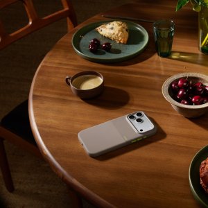 APPLE Beats iPhone 17 Pro Max Rugged Case with MagSafe and Camera Control Alpine Gray 3