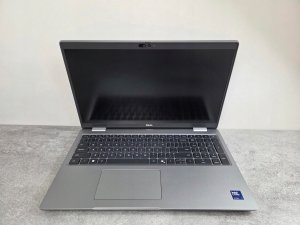 Laptop Dell Dell Latitude 15 5550 Ultra 7 165U 32GB 512 SSD FHD IPS 15,6'' 11Prof 11