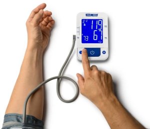 Ciśnieniomierz TMA-CONTROL 3 TECH-MED z funkcją mowy, pomiar podczas pompowania, pamięć 2x120, 22-42 cm 4