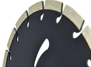 Tarcza diamentowa INTER-VIS 125 mm do betonu cegły granitu 22 mm segment 2