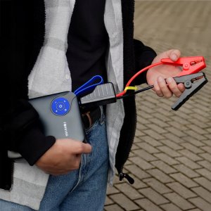 Forever Forever jump starter 4w1 JS-400 26,64Wh czarno-czerwony 4