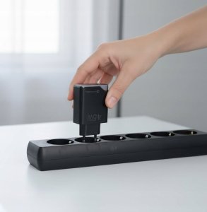 Ładowarka sieciowa do telefonu Forcell F-Energy Ultra Slim GaN III USB C + USB A PD QC4.0 3A 45W B245202(1A1C) czarna 3