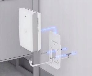 PUNKT DOSTĘPOWY UQ-U7-PRO-WALL UniFi Wi-Fi 7 2.4&nbsp;GHz, 5&nbsp;GHz, 6&nbsp;GHz, 688&nbsp;Mbps + 4324&nbsp;Mbps + 5764&nbsp;Mbps UBIQUITI 18