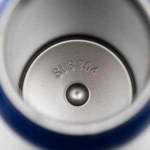 OEM Butelka / bidon na wodę metal z uchwytem kompatybilnym z Magsafe 750ml niebieski 7