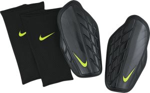 Nike Nagolenniki Protegga Pro czarne r. M (SP0315 010) 1