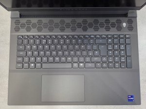 Dell Alienware m18 R2 i9-14900HX 64GB 2TB SSD RTX 4080 QHD+ 165Hz Win11 8