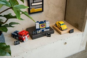 LEGO Icons Transformers: Soundwave (10358) 2