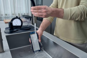 Cyclonic vacuum cleaner HOOVER HP210P 011 25